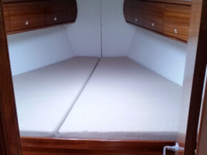 2003 Bavaria 36 sailing yacht for sale - For Cabin