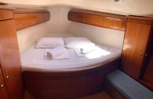 2003 Bavaria 38 sailing yacht for sale - photo 2