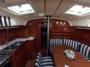 2003 Oceanis 411 sailing yacht for sale - photo 3