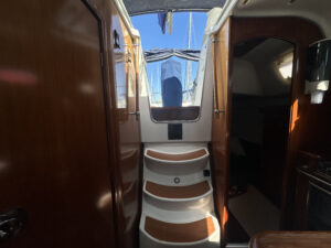 2004 Oceanis 323 sailing yacht for sale - photo 17
