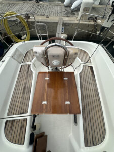 2004 Oceanis 323 sailing yacht for sale - photo 5