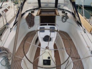 2005 Bavaria 32 Cruiser sailing yacht for sale - photo 4