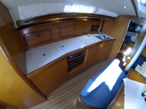 2005 Grand Soleil 43 sailing yacht for sale - photo 9