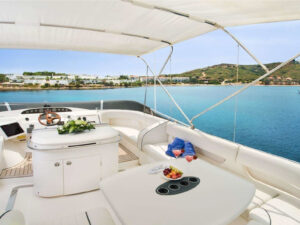 2006 Princess V65 motor yacht for sale - photo 3