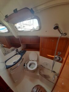 2007 Bavaria 50 Cruiser sailing yacht for sale - photo 2