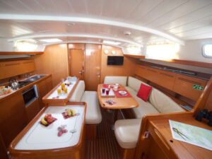 2007 Cyclades 50.5 sailing yacht for sale - Interior image