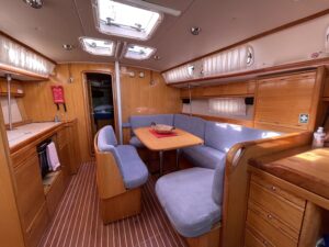 2008 Bavaria 40 Cruiser sailing yacht for sale - photo 3