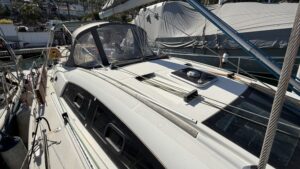 2008 Oceanis 40 sailing yacht for sale - photo 10