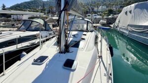 2008 Oceanis 40 sailing yacht for sale - photo 4