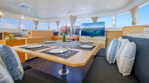 2009 Lagoon 500 catamaran for sale - photo 3
