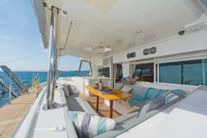 2009 Lagoon 500 catamaran for sale - photo 6
