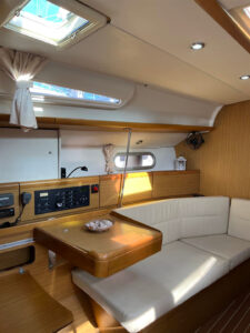 2009 Sun Odyssey 42 i sailing yacht for sale - photo 13