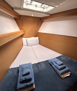 2010 Jeanneau 57 sailing yacht for sale - photo 25