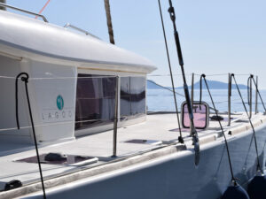 2010 Lagoon 400 catamaran for sale - photo 11
