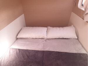 2010 Lagoon 400 catamaran for sale - photo 4