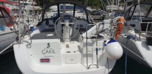 2010 Oceanis 34 sailing yacht for sale - photo 2