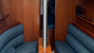 2010 Oceanis 343 sailing yacht for sale - photo 11