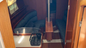 2010 Oceanis 343 sailing yacht for sale - photo 12