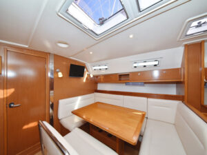 2011 Bavaria Cruiser 40 sailing yacht for sale - photo 18