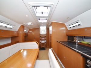 2011 Bavaria Cruiser 40 sailing yacht for sale - photo 19