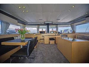2011 Lagoon 560 catamaran for sale - Interior image