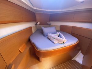 2011 Sun Odyssey 44 i sailing yacht for sale - photo 2