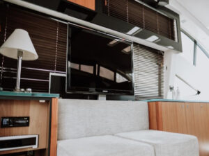 2011 Sunseeker 64 motor yacht for sale - photo 20