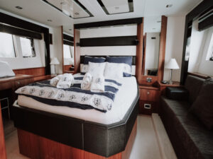 2011 Sunseeker 64 motor yacht for sale - photo 9