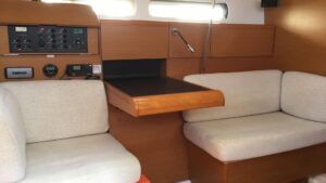 2012 Sun Odyssey 439 sailing yacht for sale - photo 7