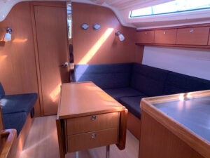 2014 Bavaria 37 Cruiser sailing yacht for sale - Interior image