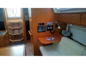 2014 Bavaria Cruiser 37 sailing yacht for sale - Interior image