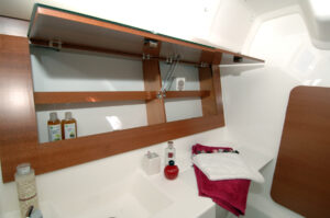 2014 Dufour 335 Grand Large sailing yacht for sale - Dufour 335 GL bathroom