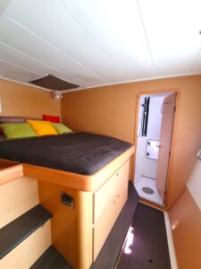 2014 Lagoon 421 catamaran for sale - photo 11