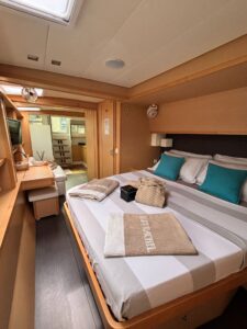 2014 Lagoon 620 catamaran for sale - Interior image