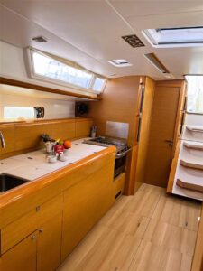 2014 Sun Odyssey 469 sailing yacht for sale - photo 4