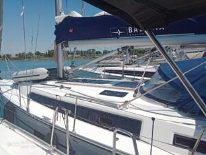 2015 Bavaria Cruiser 41 sailing yacht for sale - photo 16