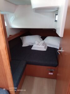 2015 Bavaria Cruiser 41 sailing yacht for sale - photo 21