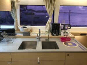 2015 Lagoon 620 catamaran for sale - Kitchen 2