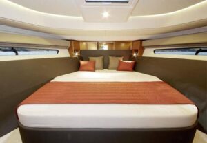 2016 Bavaria Sport 450 HT motor yacht for sale - photo 20