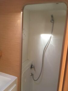 2016 Lagoon 42 catamaran for sale - Shower