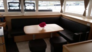 2016 Lagoon 450 Sport catamaran for sale - Salon