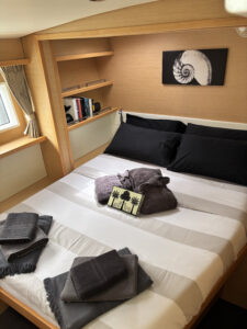 2016 Lagoon 52F catamaran for sale - Interior image