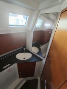 2017 Bavaria Cruiser 34 sailing yacht for sale - photo 10