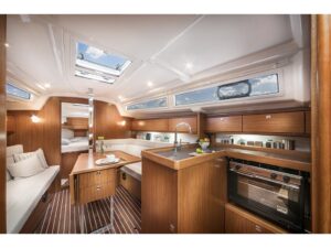 2017 Bavaria Cruiser 34 sailing yacht for sale - Interior image