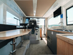 2017 Bavaria E40 Fly motor yacht for sale - photo 18
