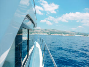 2017 Bavaria E40 Fly motor yacht for sale - photo 3