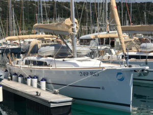 2017 Dufour 350 Grand Large sailing yacht for sale - photo 15