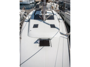 2017 Dufour 350 Grand Large sailing yacht for sale - photo 9