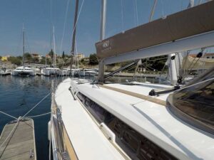 2017 Dufour 460 Grand Large sailing yacht for sale - photo 19