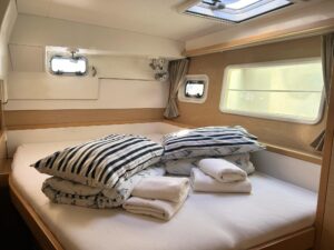 2017 Lagoon 400 S2 catamaran for sale - photo 11